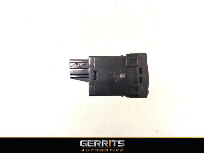 ASR switch from a Nissan Qashqai (J11) 1.2 DIG-T 16V 2014