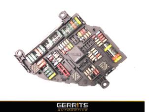 Used Fuse box BMW 5 serie (F10) 520i 16V Price € 32,98 Margin scheme offered by Gerrits Automotive