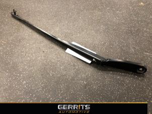 Used Front wiper arm BMW 5 serie (F10) 520i 16V Price € 21,98 Margin scheme offered by Gerrits Automotive