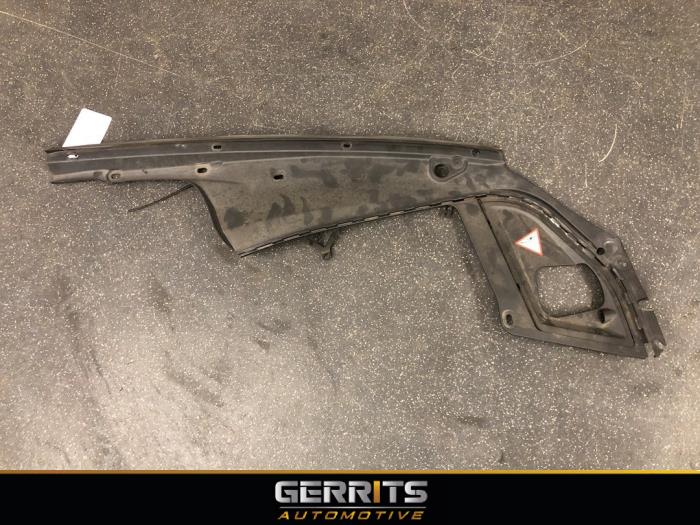 Gebrauchte Abdeckblech Motor BMW 5 serie (F10) 520i 16V Preis € 54,98 Margenregelung angeboten von Gerrits Automotive BV