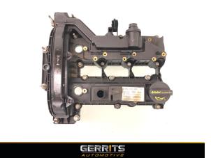 Używane Pokrywa zaworów Ford Fiesta 6 (JA8) Cena € 82,48 Procedura marży oferowane przez Gerrits Automotive