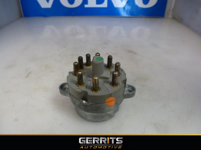 Ignition switch contact block from a Volvo V70 (GW/LW/LZ) 2.5 T Turbo 20V 1998