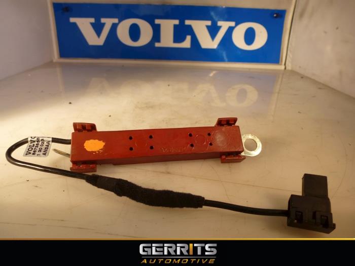 Antenna Amplifier from a Volvo V50 (MW)  2008