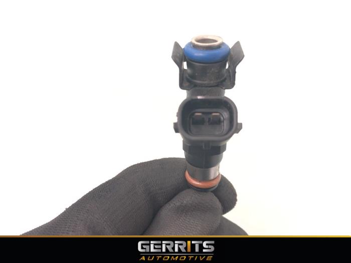 Injector (petrol injection) from a Renault Captur (2R) 0.9 Energy TCE 12V 2018