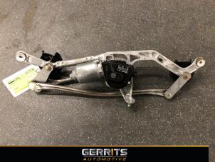 Used Wiper motor + mechanism Toyota Auris Touring Sports (E18) 1.8 16V Hybrid Price € 43,98 Margin scheme offered by Gerrits Automotive