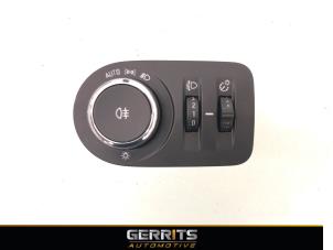 Used Light switch Opel Grandland/Grandland X 1.2 Turbo 12V Price € 44,99 Margin scheme offered by Gerrits Automotive