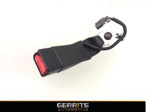 Usagé Insertion ceinture de sécurité arrière droite Toyota Auris Touring Sports (E18) 1.8 16V Hybrid Prix € 21,98 Règlement à la marge proposé par Gerrits Automotive
