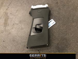Used C-style sealing cover right Porsche Panamera (971G) 4.0 V8 4S Diesel Price € 99,80 Inclusive VAT offered by Gerrits Automotive