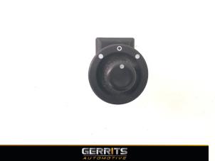 Gebrauchte Spiegel Schalter Opel Vivaro 1.6 CDTI 115 Preis € 24,19 Mit Mehrwertsteuer angeboten von Gerrits Automotive