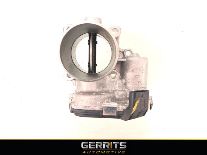 Usagé Boitier papillon Hyundai i30 (GDHB5) 1.6 CRDi 16V VGT Prix € 82,48 Règlement à la marge proposé par Gerrits Automotive BV