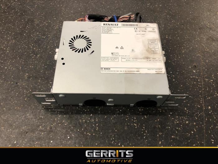Usagé Module navigation Renault Clio V (RJAB) 1.0 TCe 100 12V Prix € 499,99 Règlement à la marge proposé par Gerrits Automotive BV