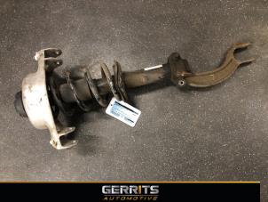 Usagé Barre amortisseur avant droit Audi Q5 (8RB) 2.0 TFSI 16V Quattro Prix € 87,98 Règlement à la marge proposé par Gerrits Automotive