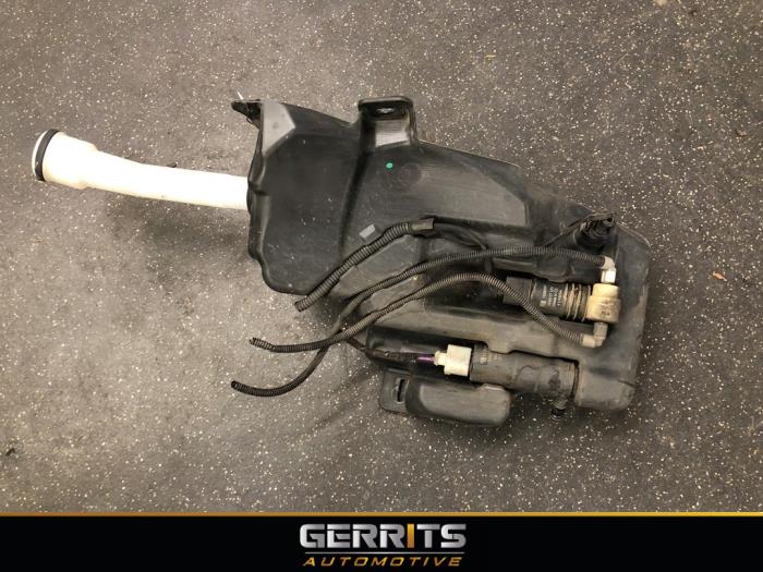 Opel Astra Front windscreen washer reservoirs stock