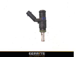 Usagé Injecteur (injection essence) Mercedes A (W169) 1.5 A-160 Prix € 21,98 Règlement à la marge proposé par Gerrits Automotive