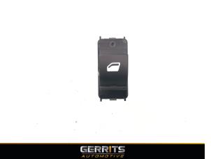 Usados Interruptor de ventanilla eléctrica Citroen C3 (SX/SW) 1.0 Vti 12V PureTech Precio € 19,99 Norma de margen ofrecido por Gerrits Automotive
