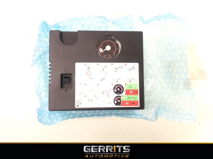 Begagnade Kompressor Citroen C3 (SX/SW) 1.0 Vti 12V PureTech Pris € 27,48 Marginaltabell erbjuds av Gerrits Automotive BV