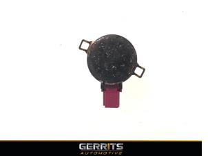 Usados Sensor de lluvia Mitsubishi Space Star (A0) 1.2 12V Precio € 82,48 Norma de margen ofrecido por Gerrits Automotive
