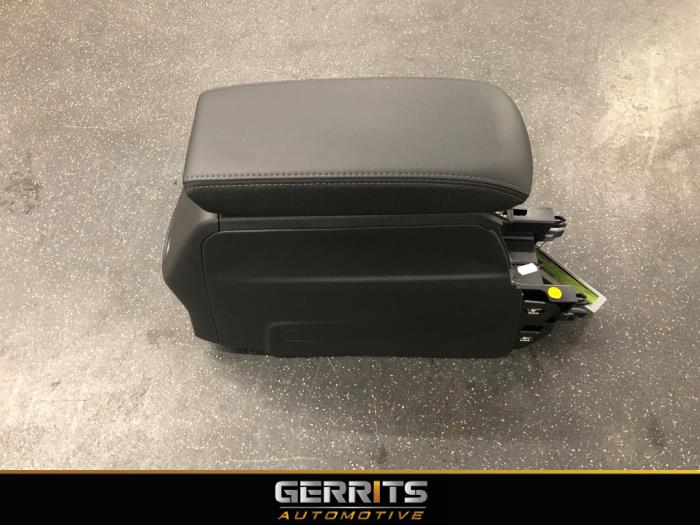 Begagnade Armstöd Peugeot 2008 (UD/UK/UR/US/UX) 1.2 VTi 12V PureTech 130 Pris € 164,98 Marginaltabell erbjuds av Gerrits Automotive BV
