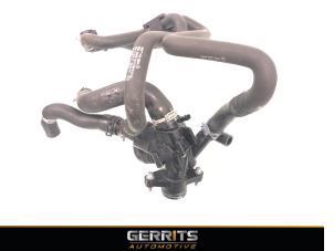 Used Thermostat housing Mercedes B (W246,242) 1.6 B-180 BlueEFFICIENCY Turbo 16V Price € 82,48 Margin scheme offered by Gerrits Automotive