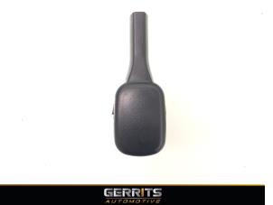 Usados Sensor de lluvia Kia Cee'd Sportswagon (JDC5) 1.6 GDI 16V Precio € 21,98 Norma de margen ofrecido por Gerrits Automotive