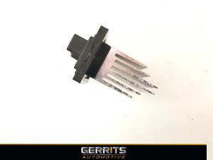 Used Heater resistor Kia Cee'd Sportswagon (JDC5) 1.6 GDI 16V Price € 21,98 Margin scheme offered by Gerrits Automotive