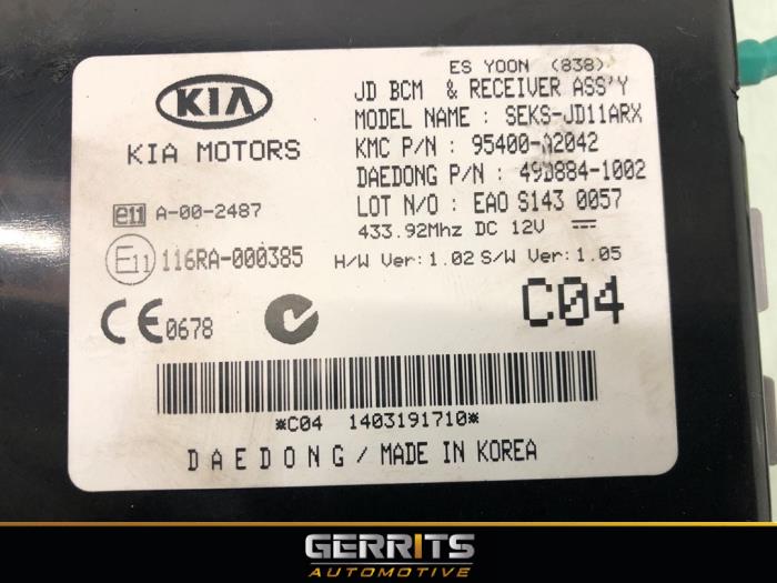Ordenador body control de un Kia Cee'd Sportswagon (JDC5) 1.6 GDI 16V 2014