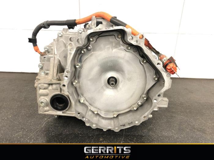 Gearbox from a Toyota Auris Touring Sports (E18) 1.8 16V Hybrid 2019