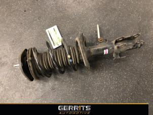 Used Front shock absorber rod, right Toyota Auris Touring Sports (E18) 1.8 16V Hybrid Price € 74,99 Margin scheme offered by Gerrits Automotive