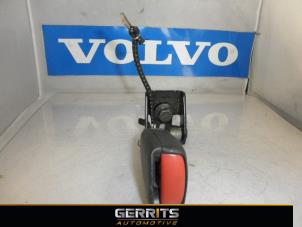 Usagé Insertion ceinture de sécurité arrière droite Volvo XC70 (SZ) XC70 2.4 D5 20V Prix € 21,98 Règlement à la marge proposé par Gerrits Automotive