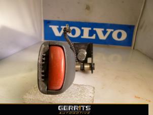 Usagé Insertion ceinture de sécurité arrière droite Volvo XC70 (SZ) XC70 2.4 T 20V Prix € 21,98 Règlement à la marge proposé par Gerrits Automotive