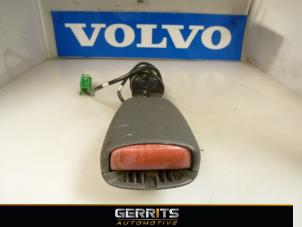 Usados Lengüeta cinturón de seguridad izquierda delante Volvo V40 (VW) 1.9 D Precio € 21,98 Norma de margen ofrecido por Gerrits Automotive