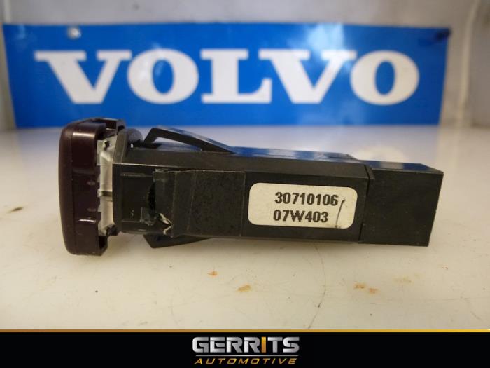 Panic lighting switch from a Volvo V70 (BW) 2.4 D5 20V 2008