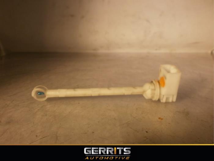 Begagnade Innetemperatursensor Volvo V70 (SW) 2.4 T 20V Pris € 21,98 Marginaltabell erbjuds av Gerrits Automotive BV
