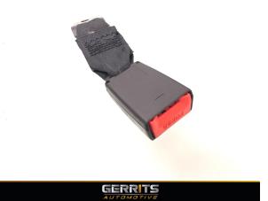 Usagé Insertion ceinture de sécurité arrière gauche Suzuki Alto (GF) 1.0 12V Prix € 21,98 Règlement à la marge proposé par Gerrits Automotive
