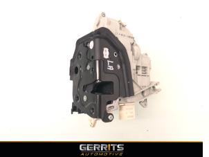 Używane Mechanizm blokady drzwi lewych tylnych wersja 4-drzwiowa Audi A3 Sportback (8VA/8VF) 1.5 TFSI 16V Cena € 38,48 Procedura marży oferowane przez Gerrits Automotive