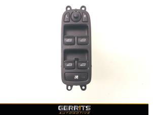 Used Electric window switch Volvo V50 (MW) 1.8 16V Price € 21,98 Margin scheme offered by Gerrits Automotive