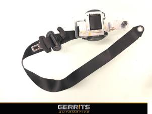 Used Front seatbelt, right Opel Agila (A) 1.2 16V Price € 27,48 Margin scheme offered by Gerrits Automotive