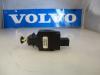 Interruptor de luz de freno de un Volvo XC90 I, 2002 / 2014 2.9 T6 24V, SUV, Gasolina, 2.922cc, 200kW (272pk), 4x4, B6294T, 2002-10 / 2006-12, CM91; CR91; CT91; CZ91 2004