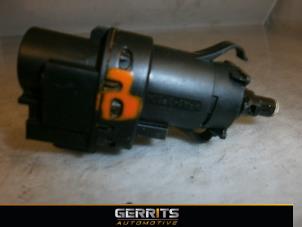Used Brake light switch Volvo V70 (BW) 2.0 D4 16V Price € 21,98 Margin scheme offered by Gerrits Automotive