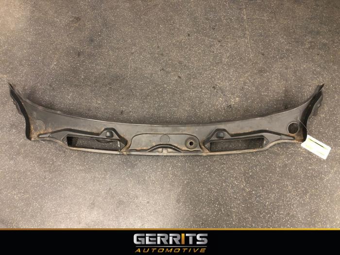 Gebrauchte Paravent BMW 3 serie (E90) 330i 24V Preis € 32,98 Margenregelung angeboten von Gerrits Automotive BV
