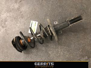 Used Front shock absorber rod, right Peugeot 308 SW (L4/L9/LC/LJ/LR) 1.5 BlueHDi 130 Price € 54,98 Margin scheme offered by Gerrits Automotive