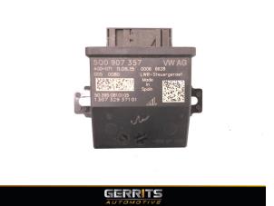 Używane Sterownik doswietlania zakretów Seat Leon (5FB) 1.4 TSI ACT 16V Cena € 27,48 Procedura marży oferowane przez Gerrits Automotive