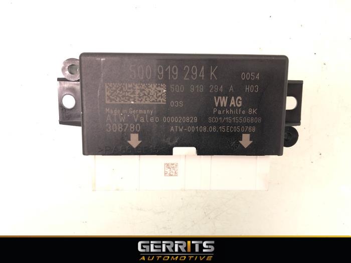 Usados Módulo PDC Seat Leon (5FB) 1.4 TSI ACT 16V Precio € 27,48 Norma de margen ofrecido por Gerrits Automotive BV