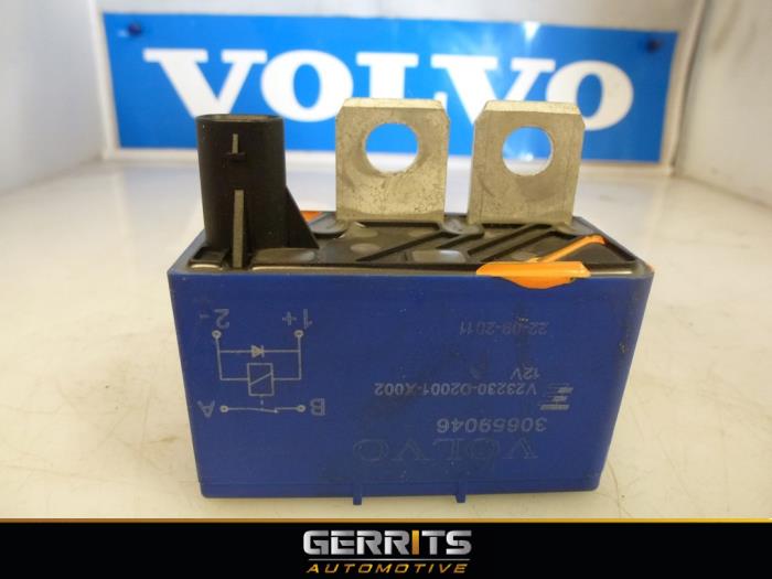 Begagnade Relä Volvo V60 I (FW/GW) 1.6 DRIVe Pris € 25,30 Marginaltabell erbjuds av Gerrits Automotive BV