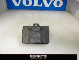Usados Módulo de calefacción del asiento Volvo XC90 I 2.4 D5 20V Precio € 21,98 Norma de margen ofrecido por Gerrits Automotive