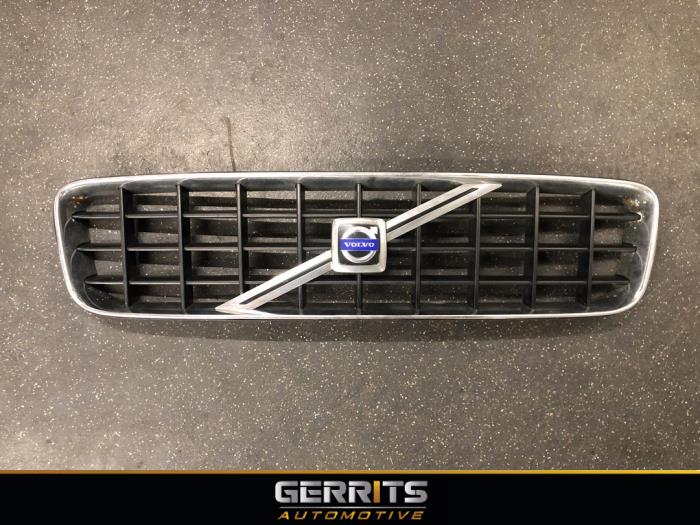 Używane Grill Volvo XC90 I 2.9 T6 24V Cena € 54,94 Procedura marży oferowane przez Gerrits Automotive BV