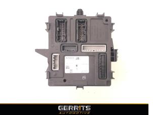 Używane Sterownik Body Control Renault Clio V (RJAB) 1.6 E-Tech 140 16V Cena € 192,48 Procedura marży oferowane przez Gerrits Automotive