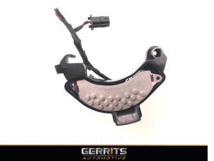Used Heater resistor Renault Clio V (RJAB) 1.6 E-Tech 140 16V Price € 54,98 Margin scheme offered by Gerrits Automotive