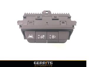 Used AIH headlight switch Renault Clio V (RJAB) 1.6 E-Tech 140 16V Price € 27,48 Margin scheme offered by Gerrits Automotive