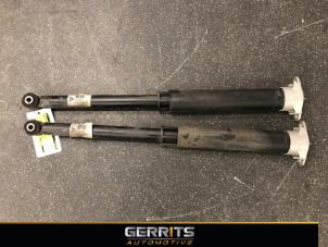 Used Shock absorber kit Ford Fiesta 7 1.0 EcoBoost 12V 100 Price € 82,48 Margin scheme offered by Gerrits Automotive